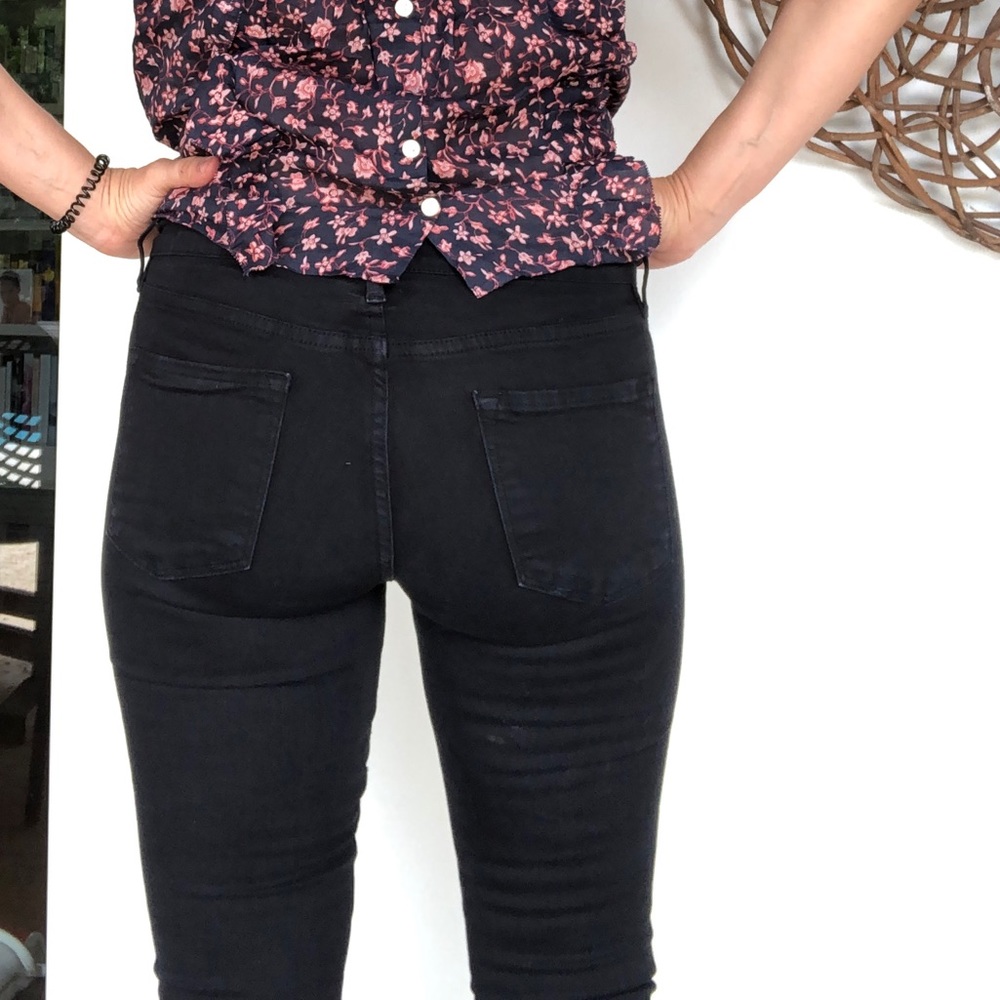 Frame black denim. - Picture 2 of 7